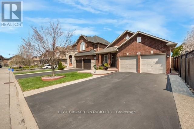 Detached at 51 SUNDANCE CRESCENT, Hamilton
