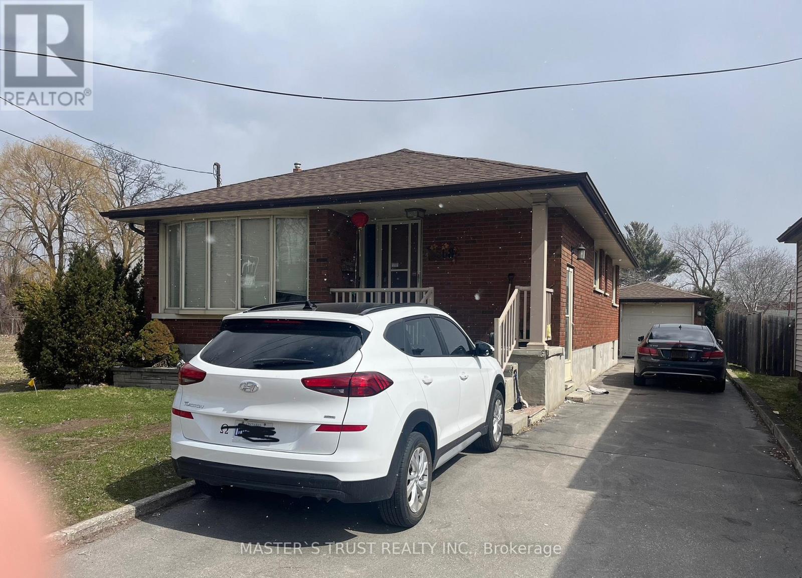 Detached at 5568 DRUMMOND ROAD, Niagara Falls (Hospital)