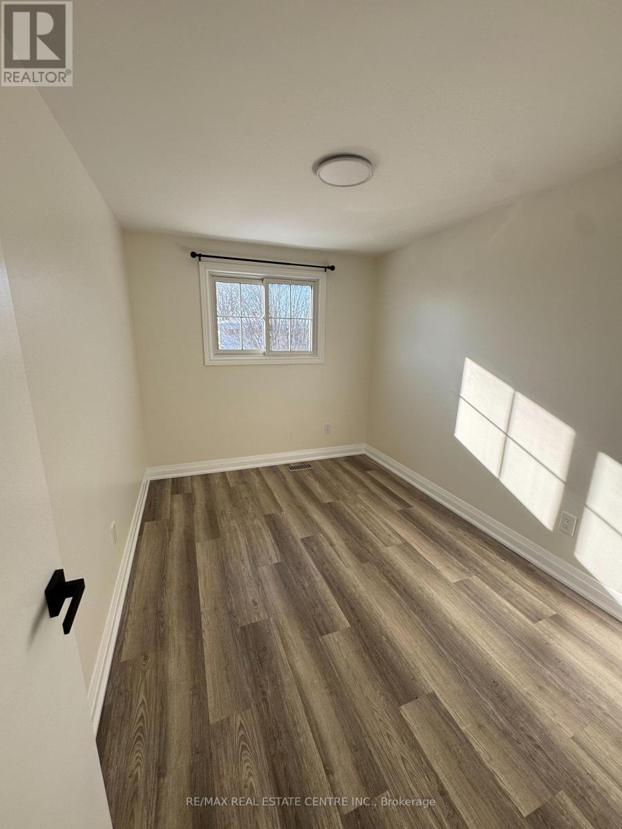 Semi-Detached/Link at 109 CONNELLY DRIVE, Kitchener