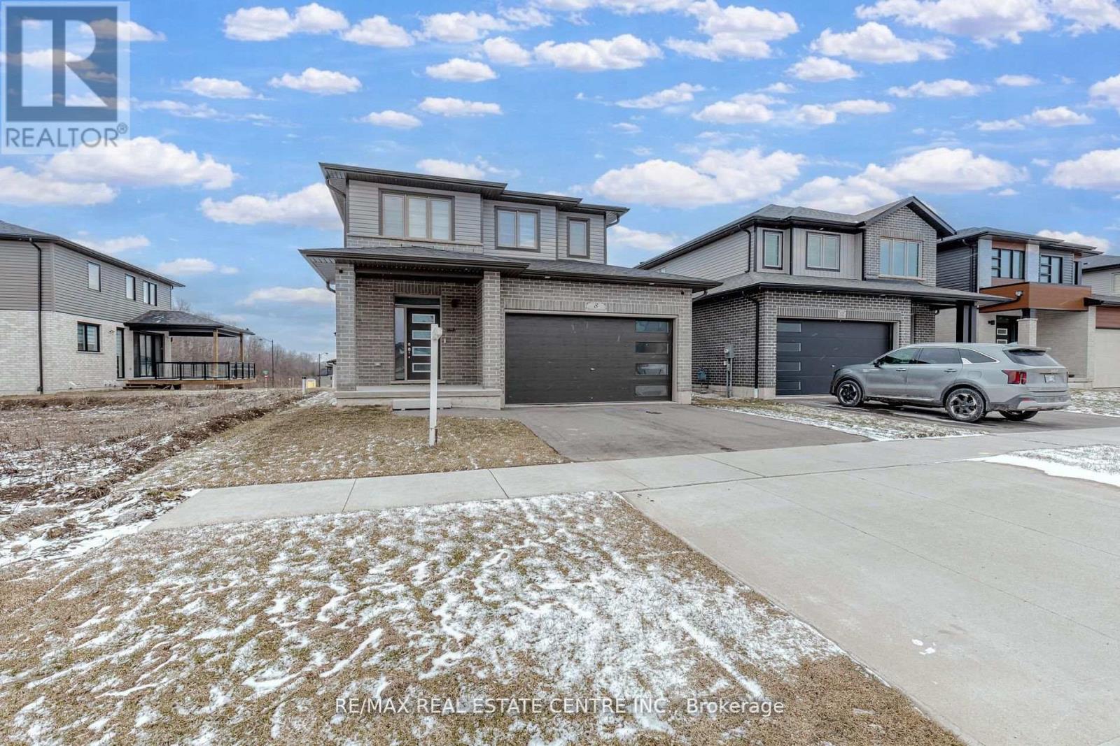 Detached at 8 MOON CRESCENT, Cambridge