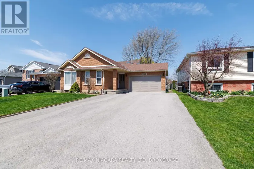 Detached at 7821 WINDFIELD STREET, Niagara Falls