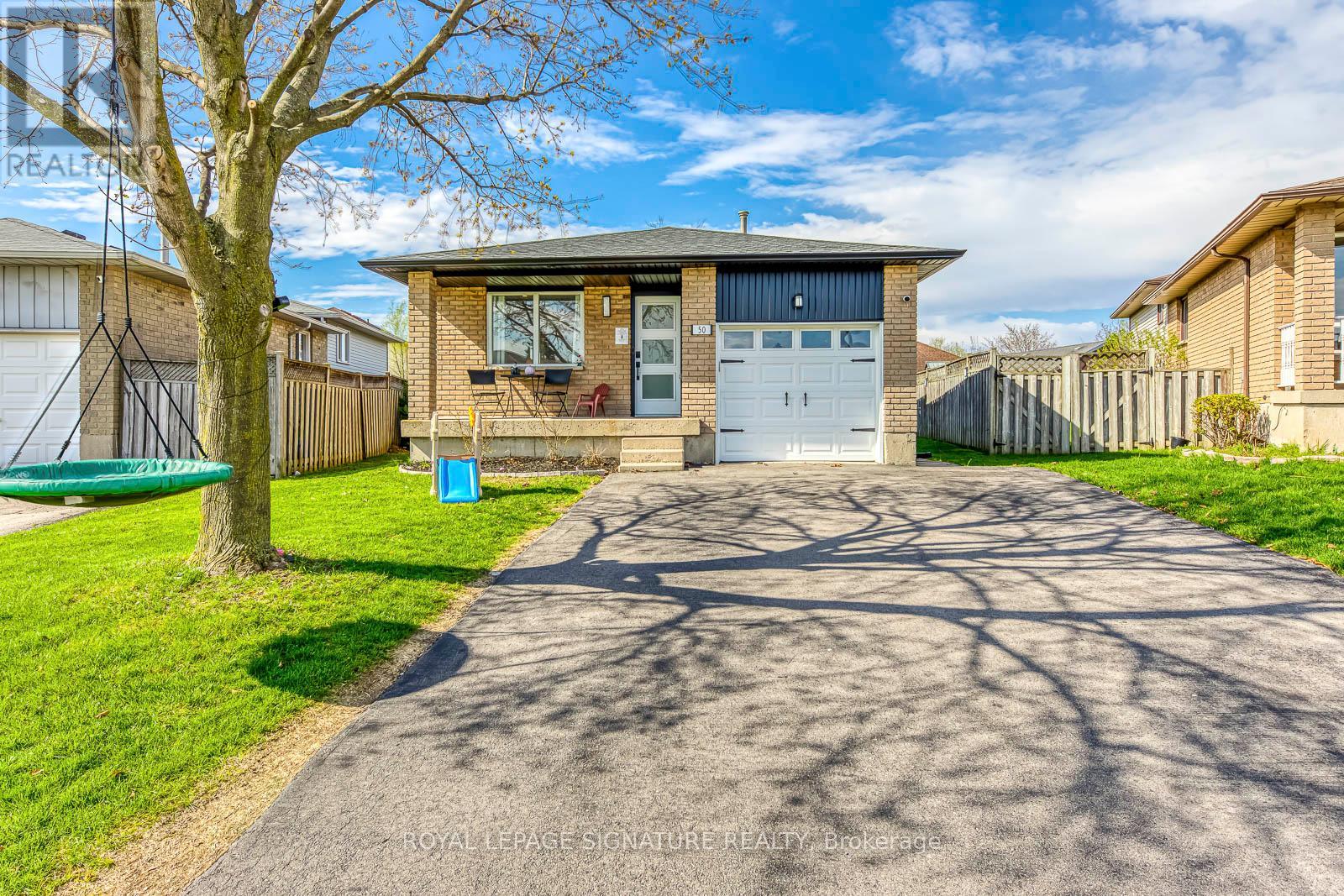 Detached at 50 IRONWOOD CRESCENT, Hamilton (Templemead)