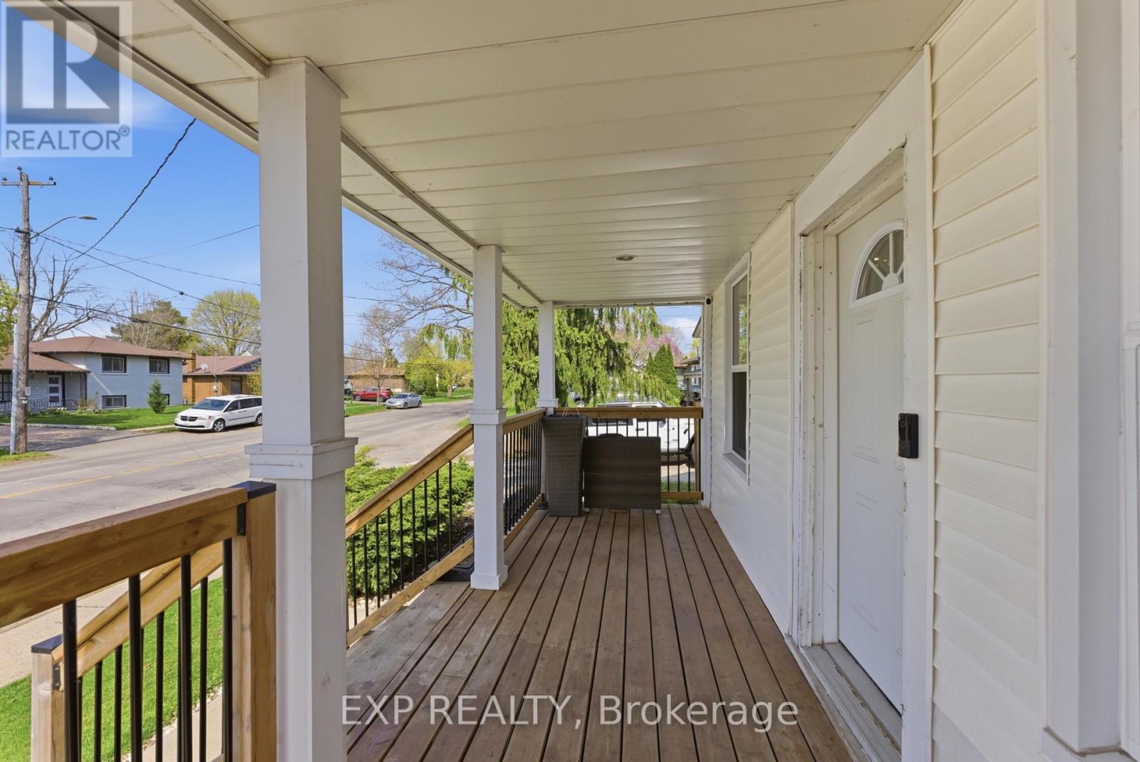 Detached at 590 SCOTT STREET, St. Catharines