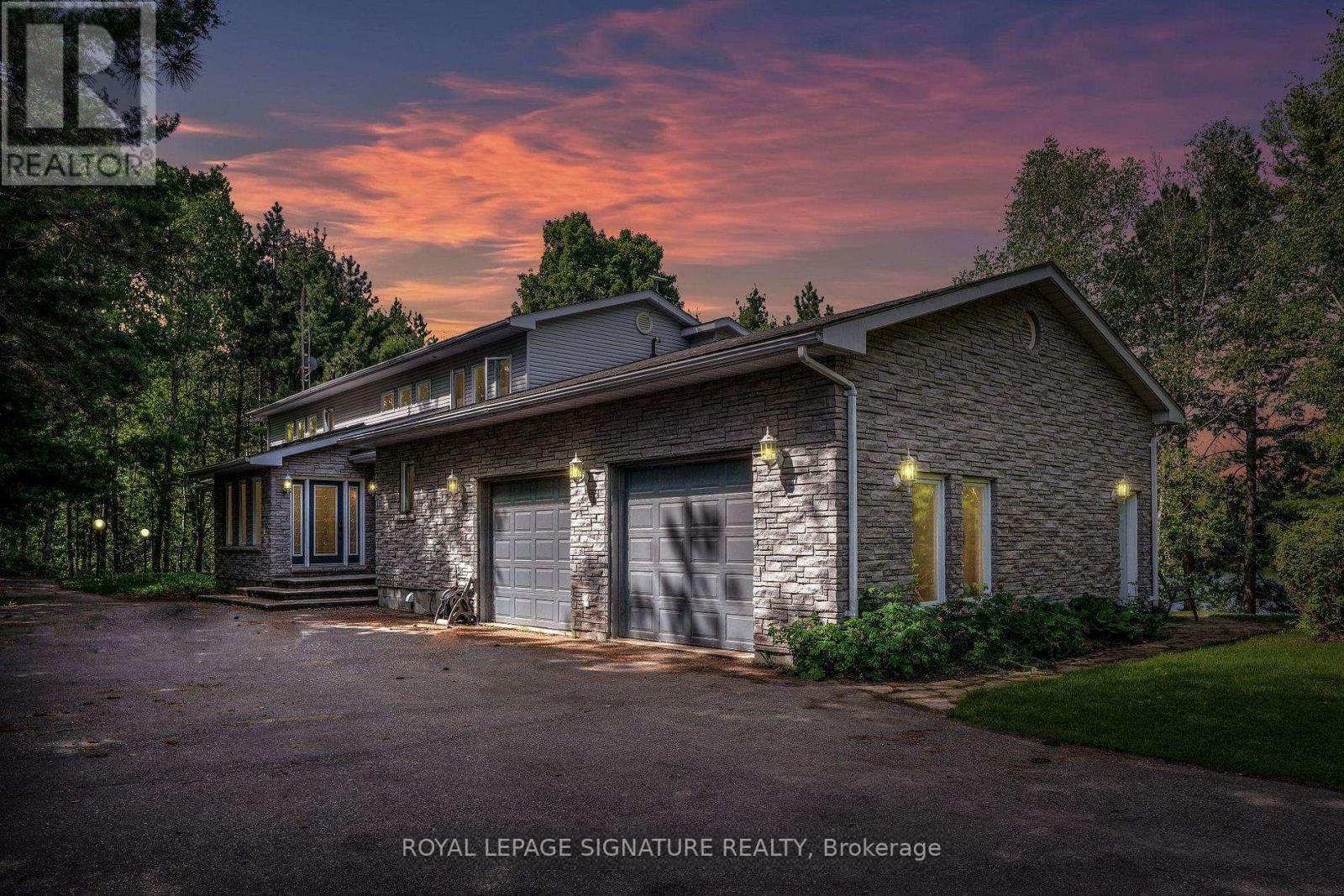 Detached at 40249 COMBERMERE ROAD, Madawaska Valley