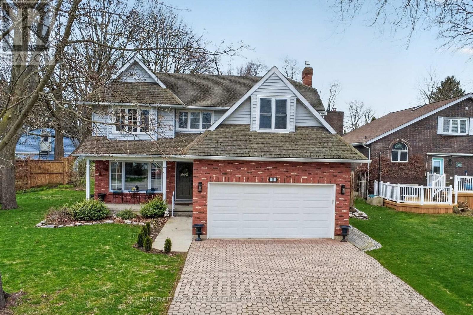 Detached at 24 LAKESIDE PLACE E, Port Colborne (Sugarloaf)