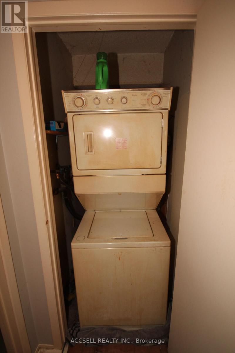 Apartment at 111 - 731 DEVERON CRESCENT, London