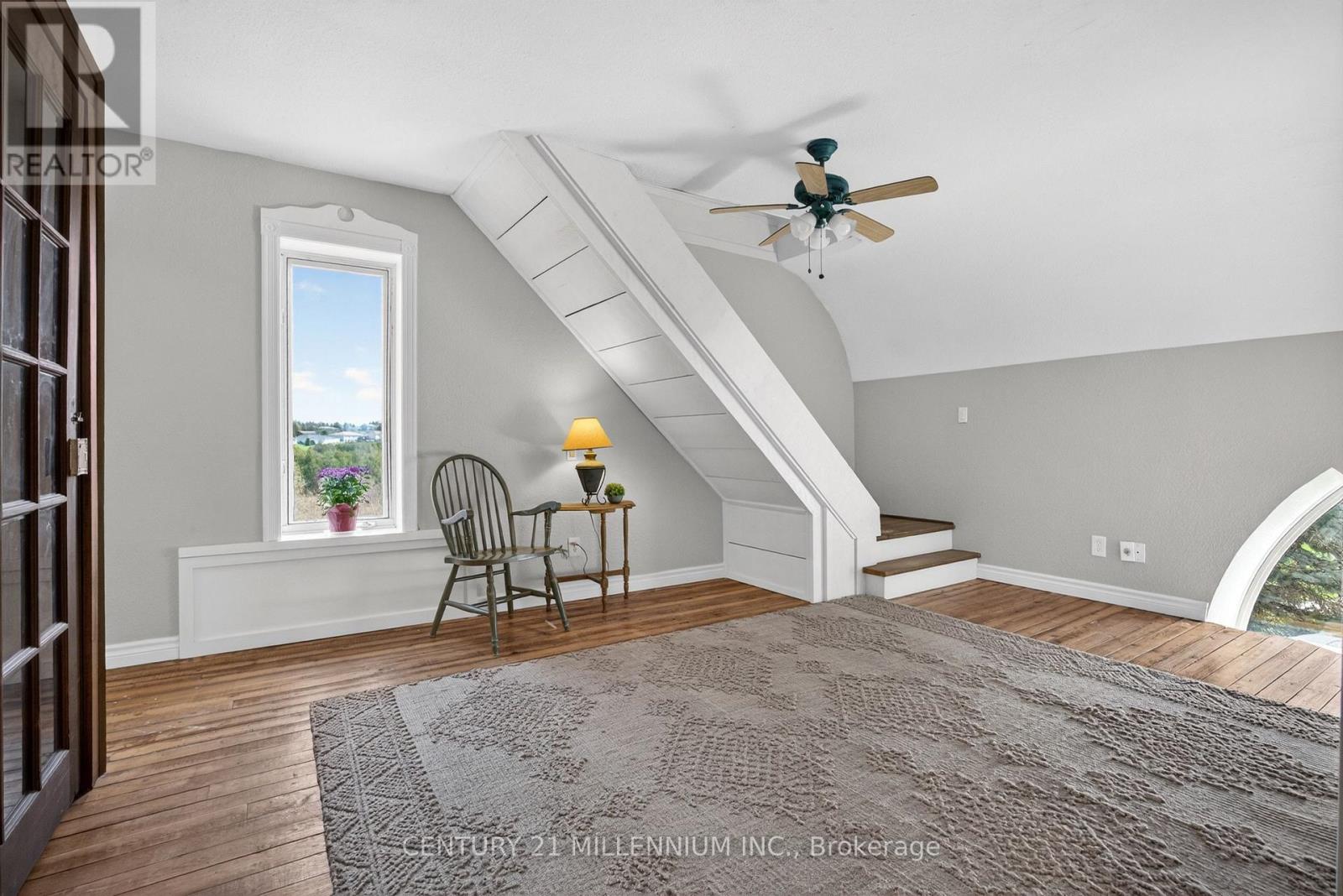 Detached at 10 MILL STREET, Amaranth