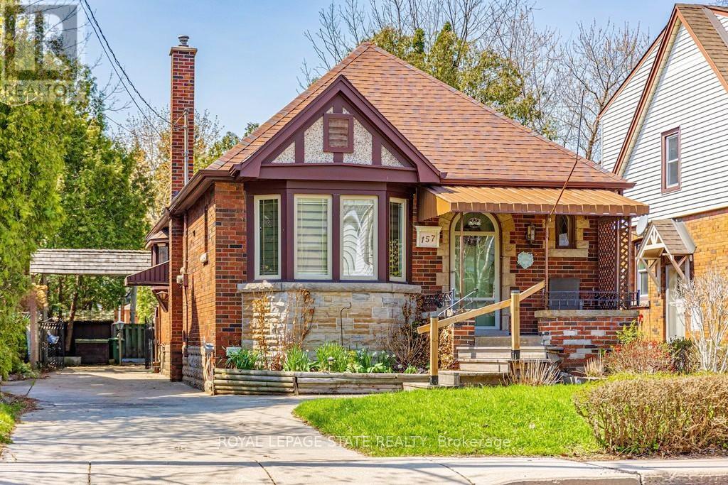 Detached at 157 LONGWOOD ROAD N, Hamilton (Westdale)