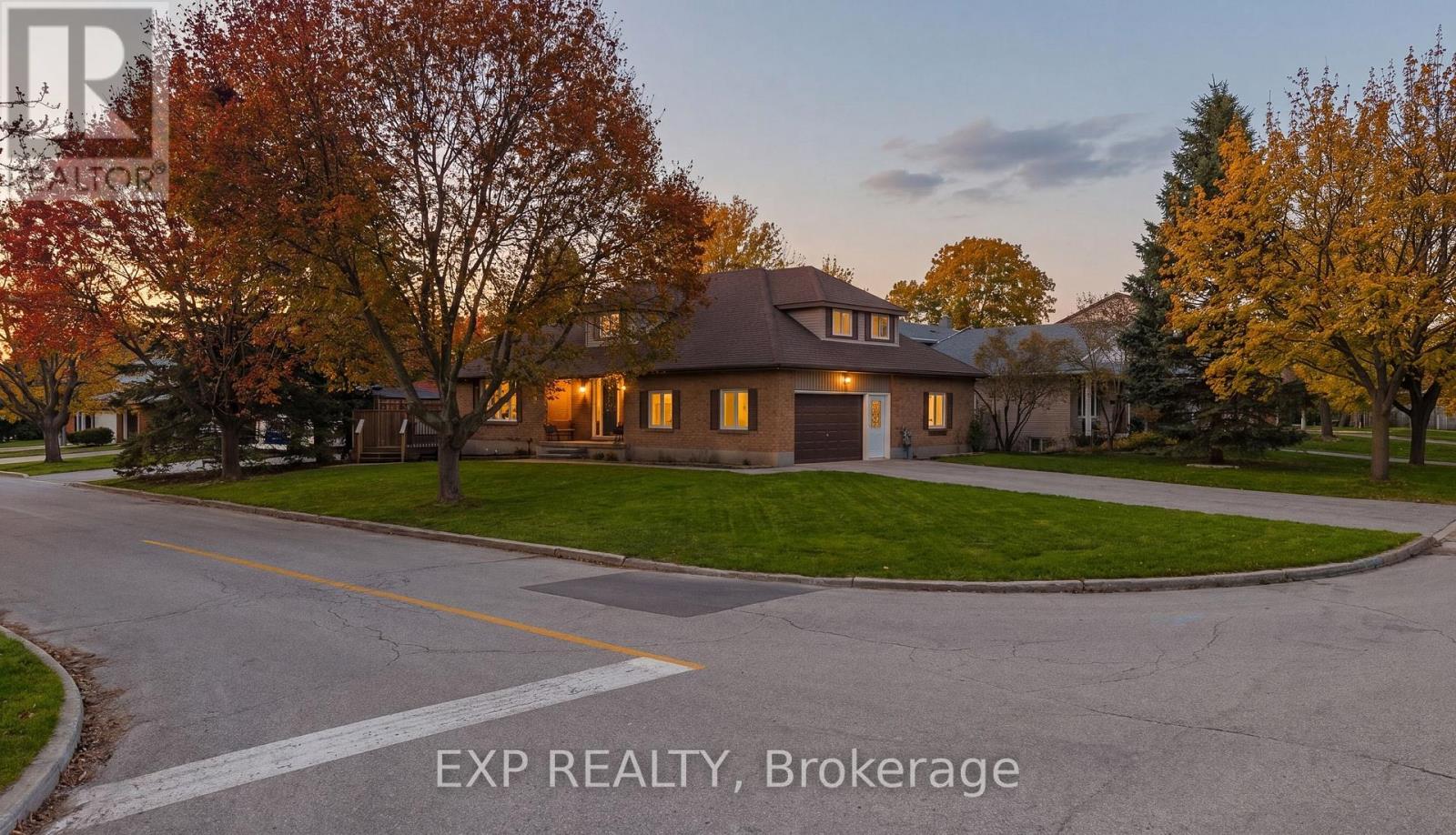 Detached at 381 TIMLOCK PLACE, Waterloo