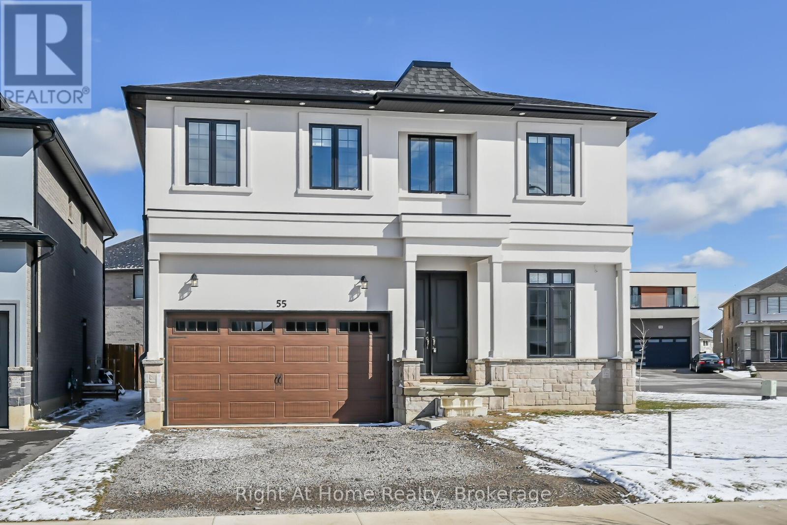 Detached at 55 ERINGATE COURT, Hamilton (Stoney Creek Mountain)