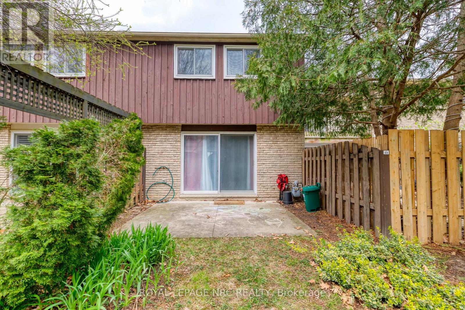 Townhouse at 50 LAKESHORE RD UNIT 44 ROAD, St. Catharines