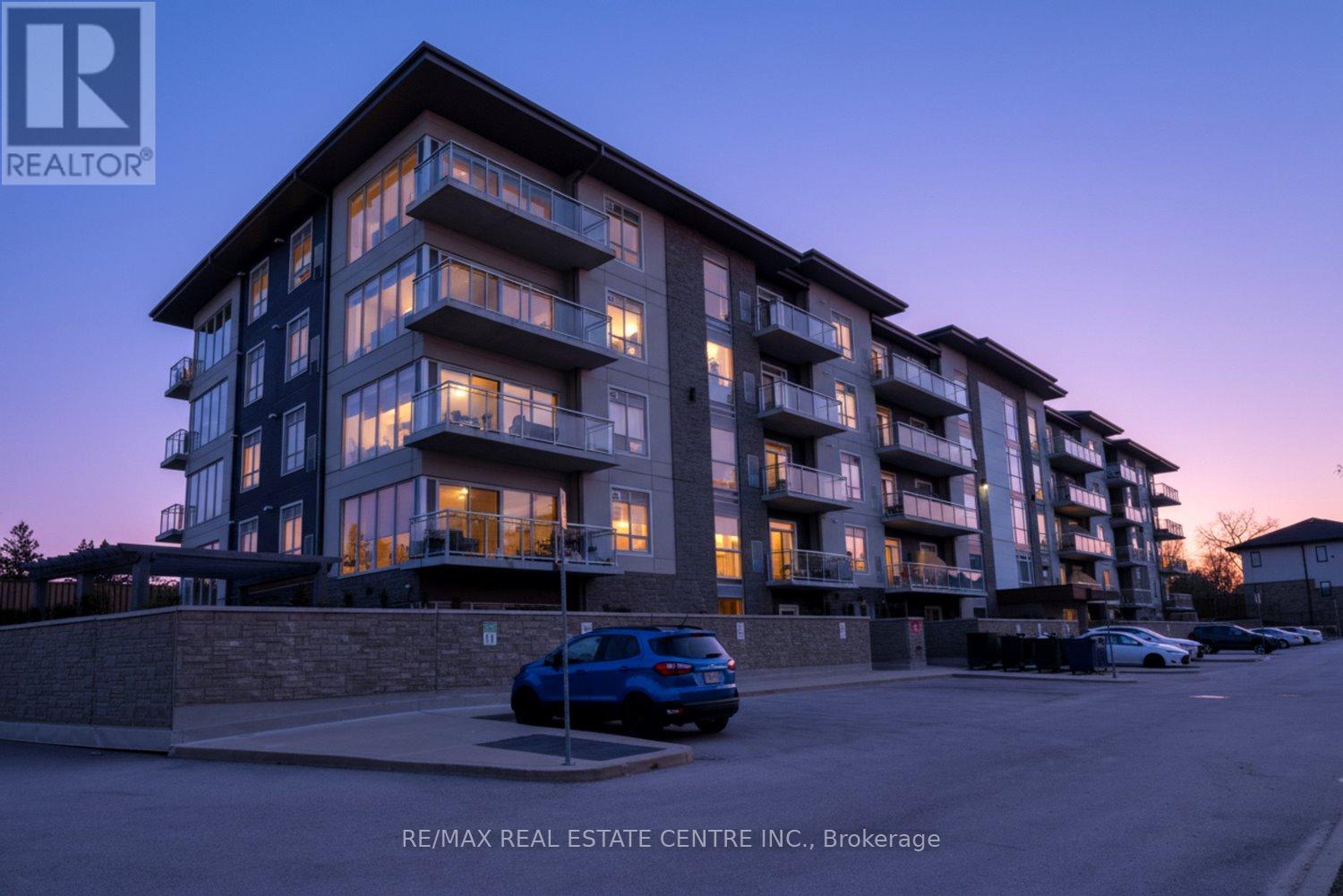 Apartment at 111 - 16 MARKLE CRESCENT, Hamilton (Ancaster)