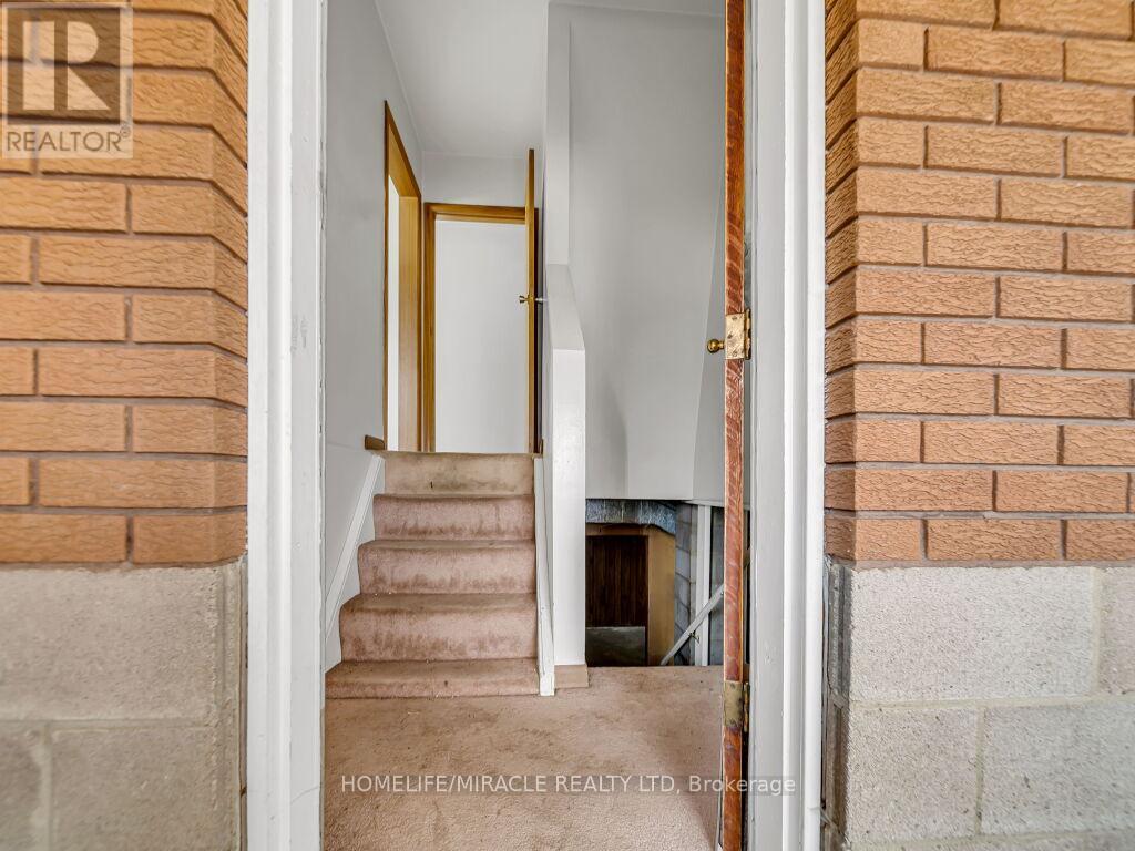 Detached at 1416 HWY 6, Hamilton