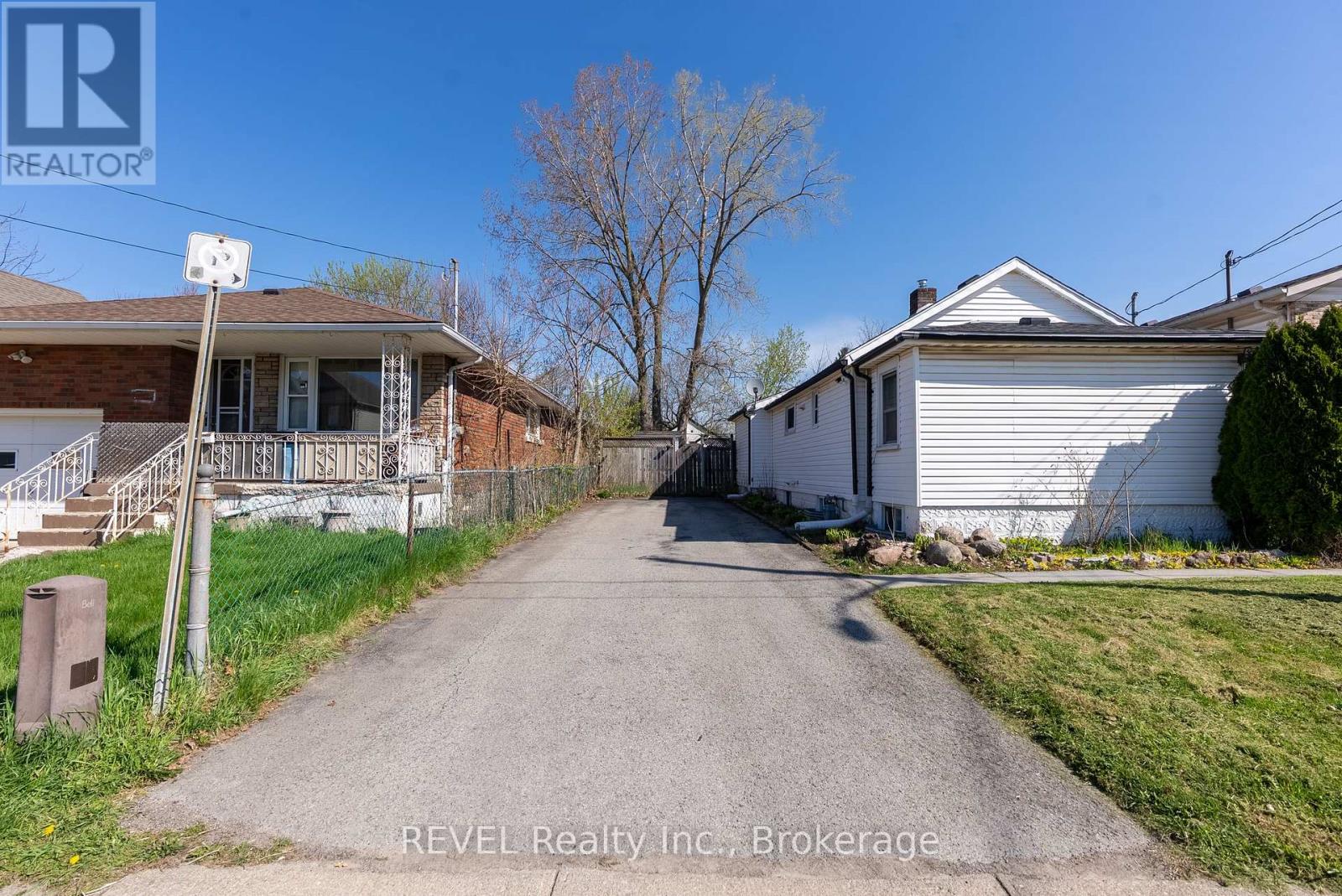Detached at 6251 ASH STREET, Niagara Falls (Dorchester)