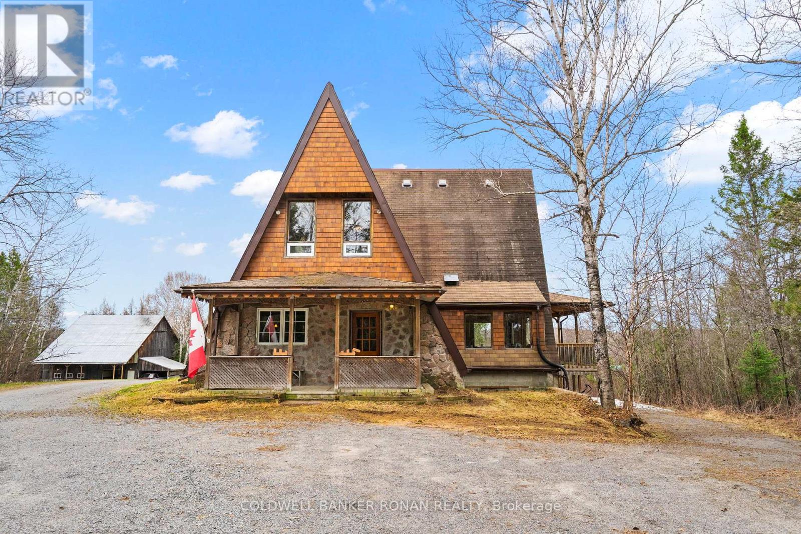 Detached at 797 FOREST LAKE ROAD, Joly