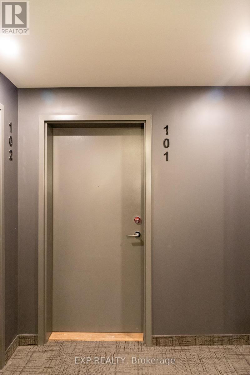 Apartment at 101 - 110 FERGUS AVENUE, Kitchener