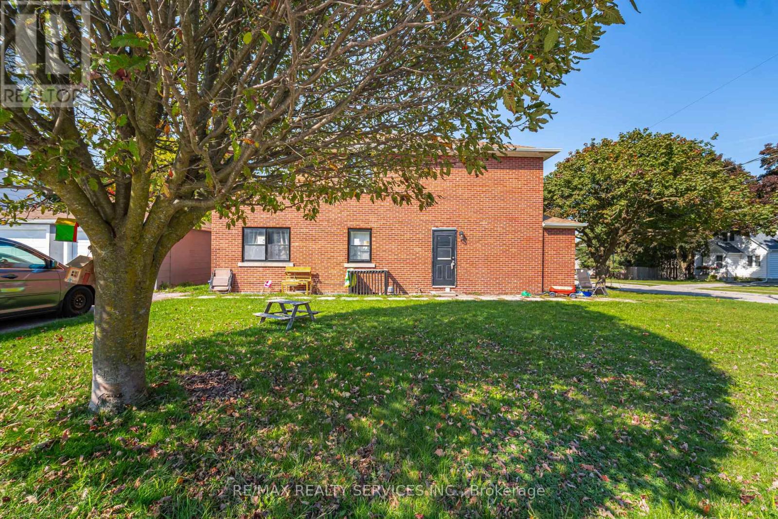 Detached at (LOWER) - 21 BEVERLEY STREET, Waterloo
