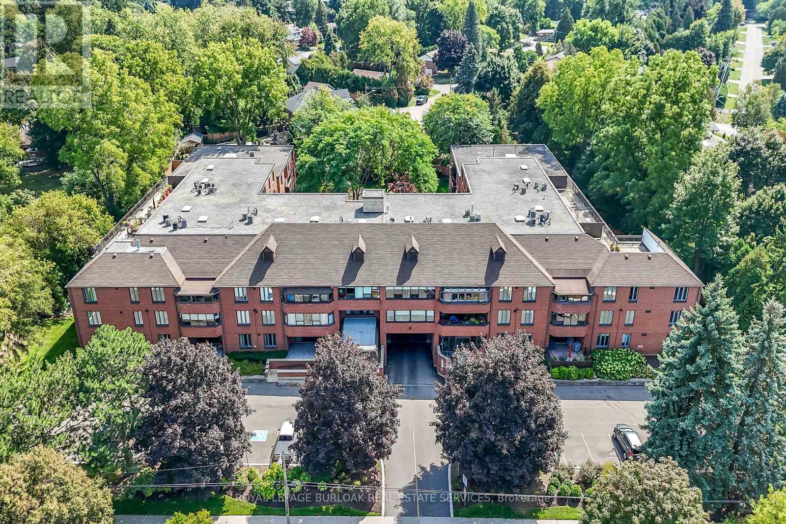 Apartment at PH1 - 150 WILSON STREET W, Hamilton (Ancaster)