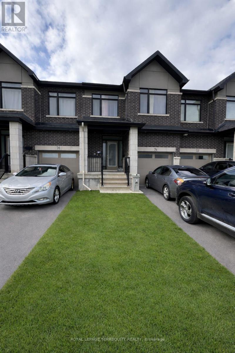 Townhouse at 74 NETTLE CRESCENT, Ottawa