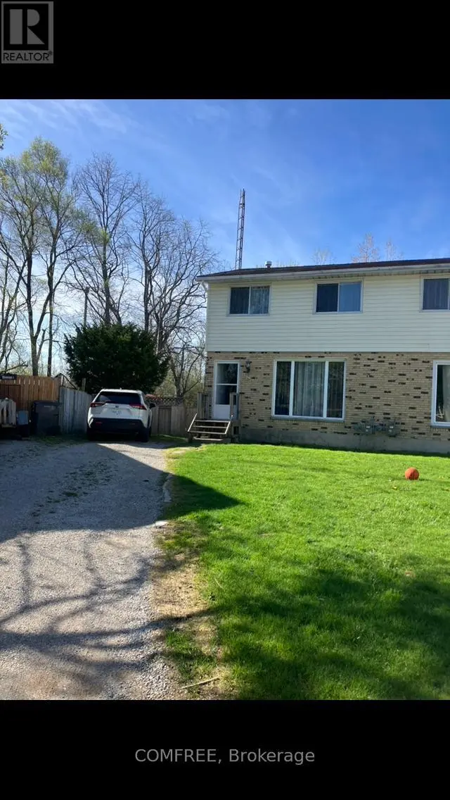 Semi-Detached/Link at 560 SHORT STREET, Petrolia