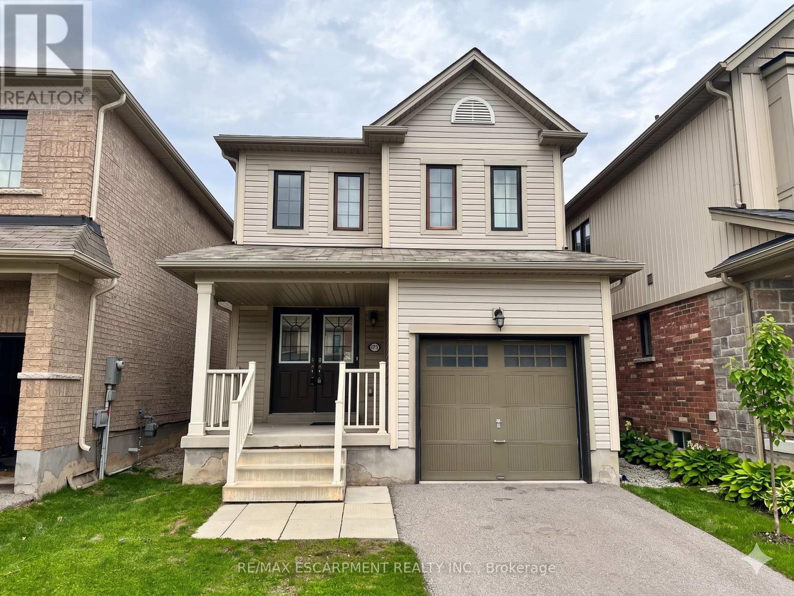 Detached at 7774 BUCKEYE CRESCENT, Niagara Falls (Brown)