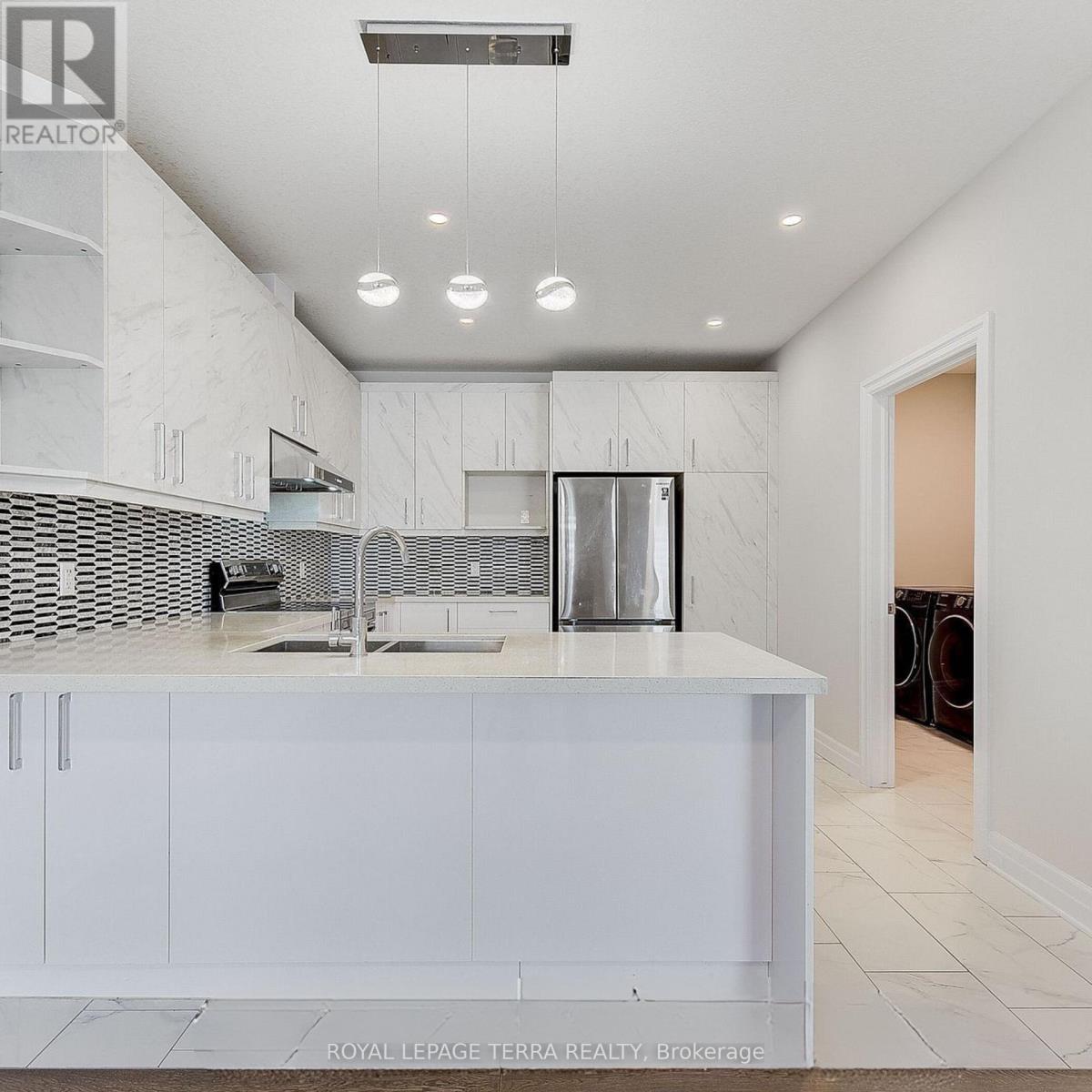 Townhouse at 25 - 2610 KETTERING PLACE, London