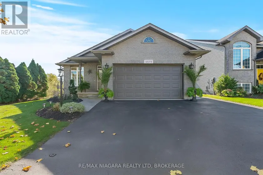 Detached at 3579 CARVER STREET, Fort Erie