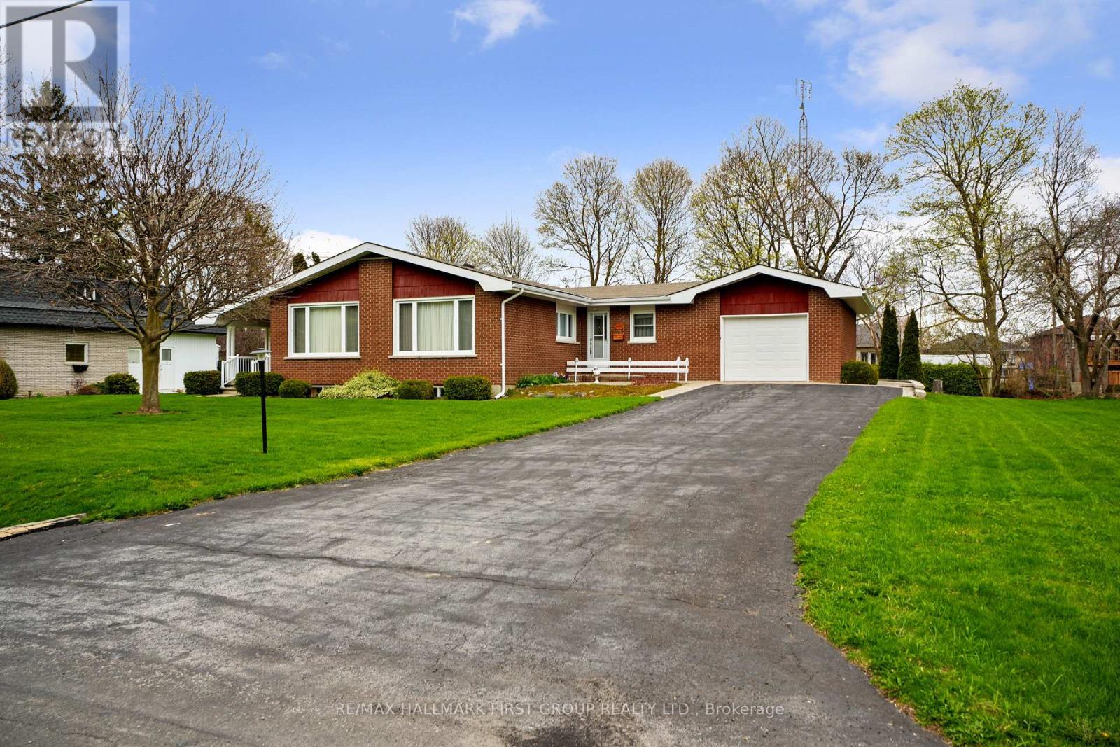 Detached at 12 MAPLEWOOD BOULEVARD, Cobourg