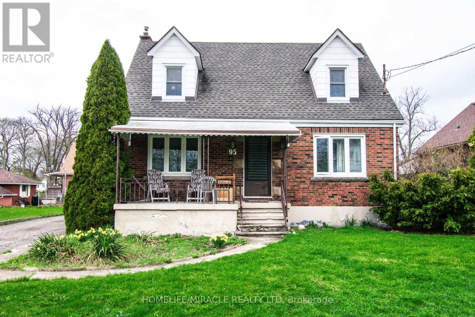 Detached at 95 QUEEN STREET S, Thorold (Thorold Downtown)