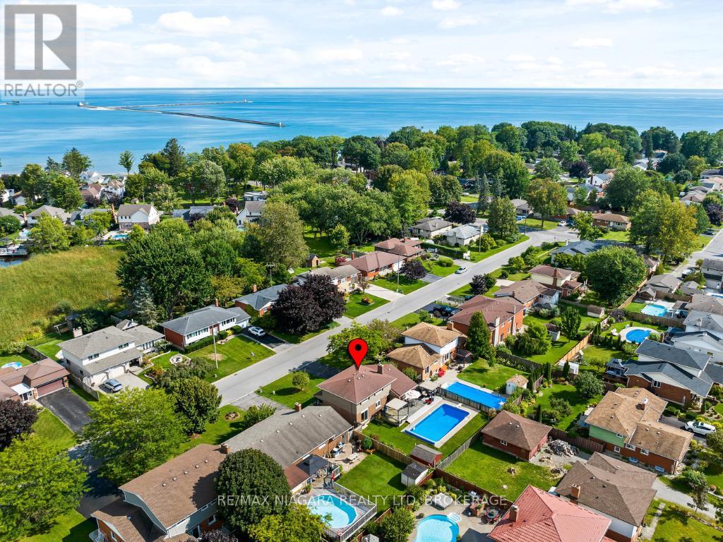 Detached at 40 GASPARE DRIVE, Port Colborne (Sugarloaf)