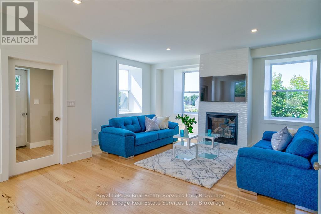 Detached at 1748 CENTRE ROAD, Hamilton