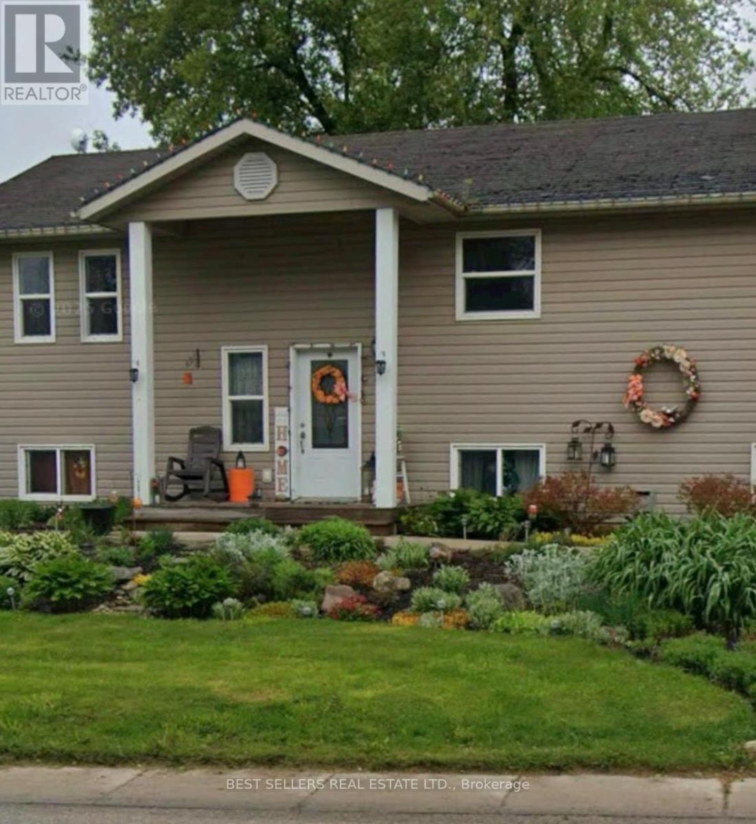 Detached at 160 ELORA STREET W, Mapleton