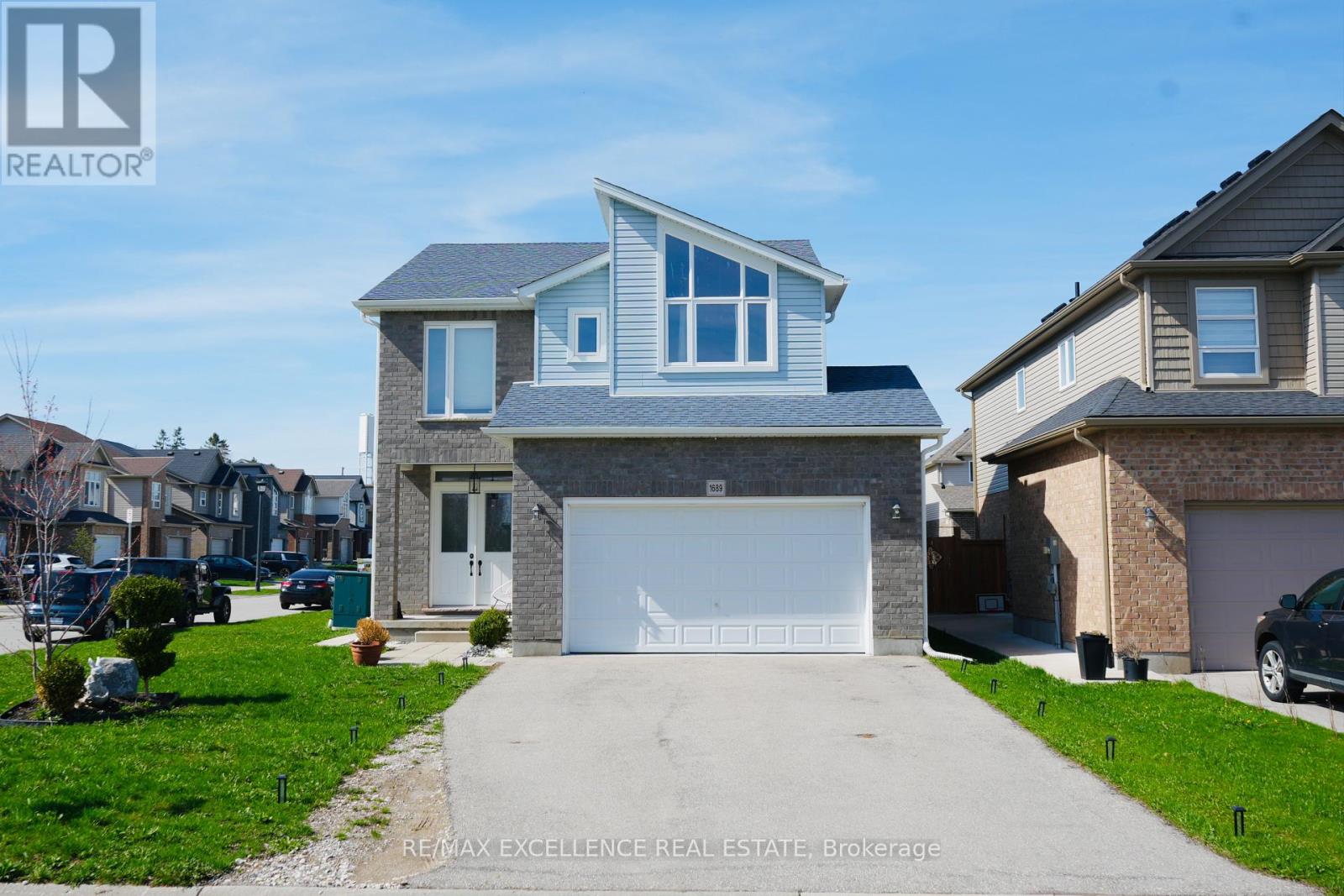 Detached at 1689 AUKETT DRIVE, London North (North D)