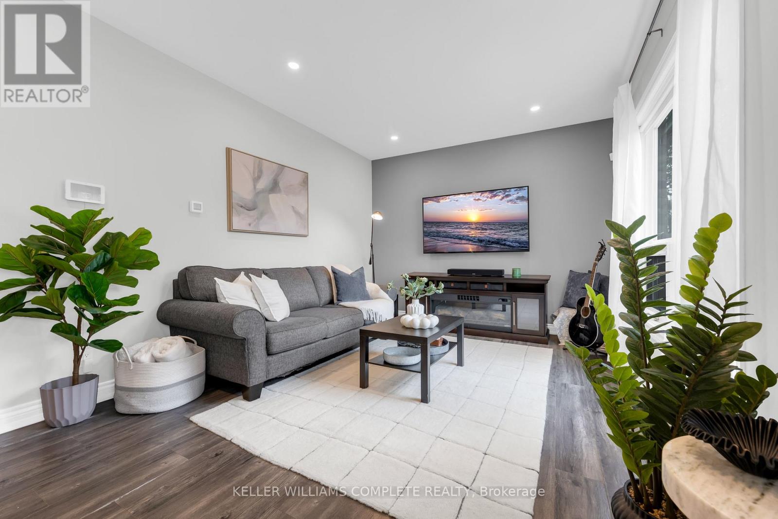 Semi-Detached/Link at 175 WELLINGTON STREET, Brantford