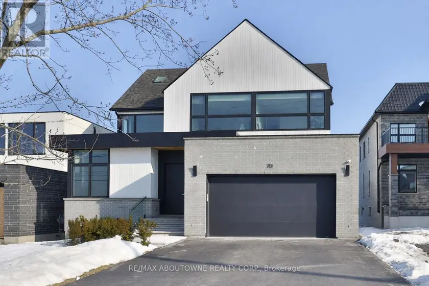 Detached at 70 UPPER MOUNT ALBION ROAD, Hamilton