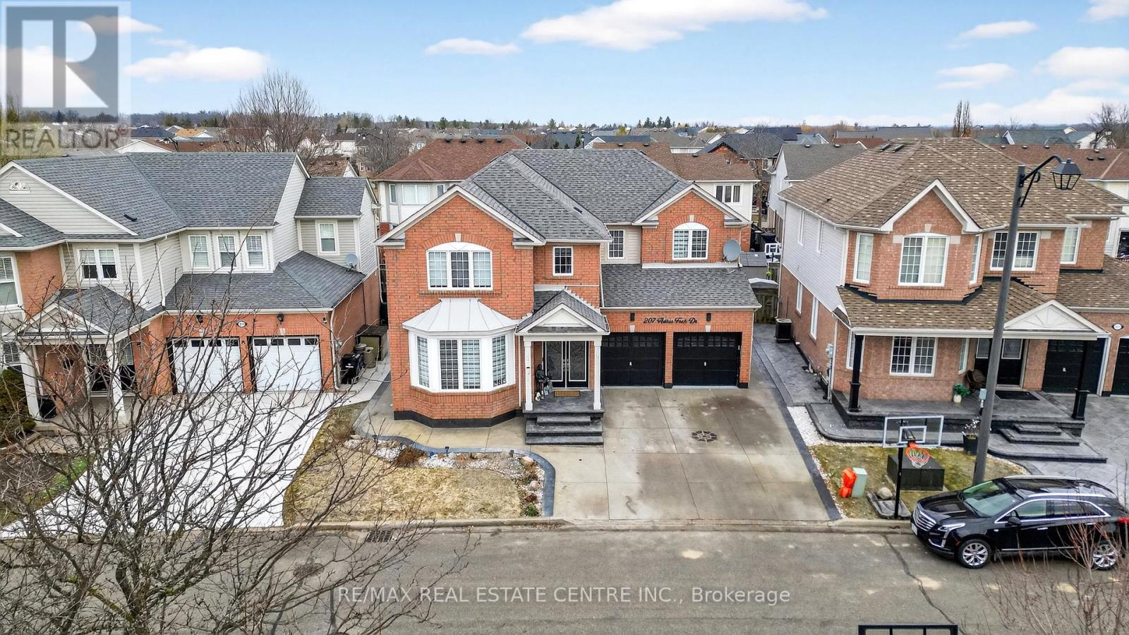 Detached at 207 ARTHUR FACH DRIVE, Cambridge