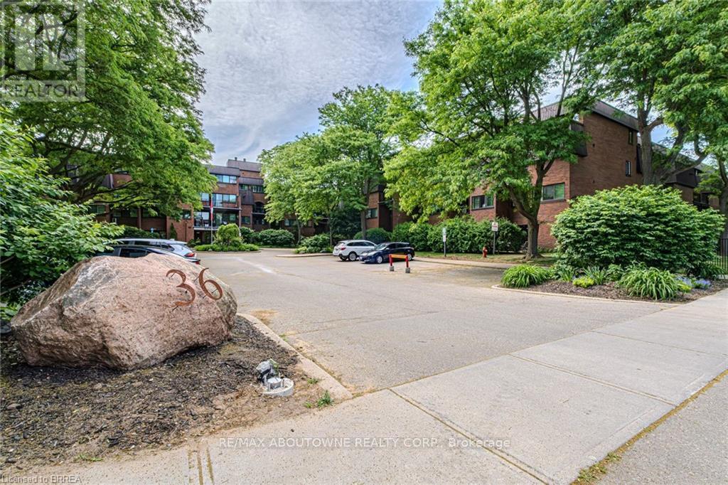 Townhouse at 334 - 36 HAYHURST ROAD, Brantford
