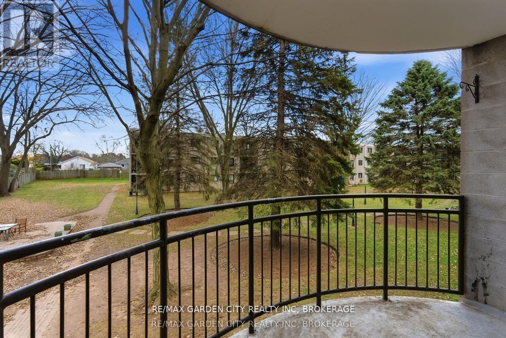 Apartment at 230 - 4658 DRUMMOND ROAD, Niagara Falls (Cherrywood)