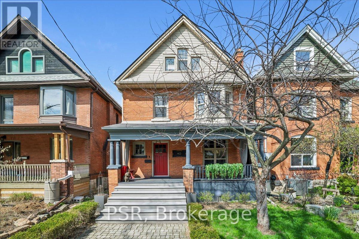 Detached at 40 STANLEY AVENUE, Hamilton (Kirkendall)