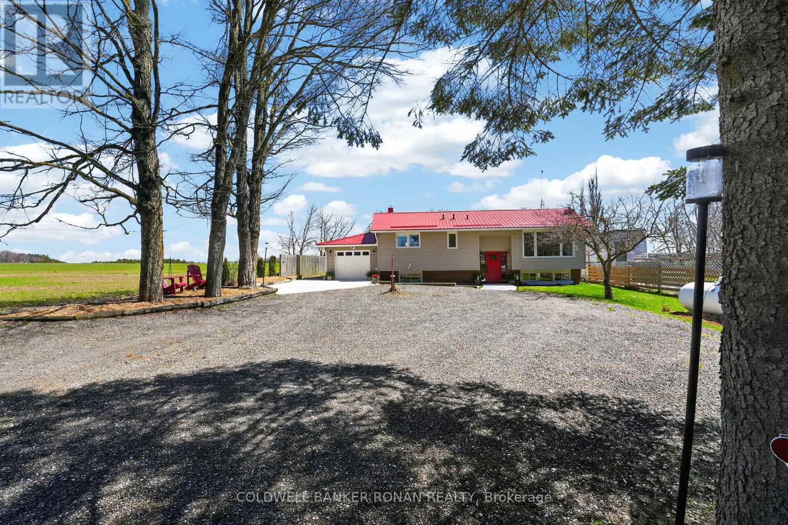 Detached at 681170 260 SIDE ROAD, Melancthon