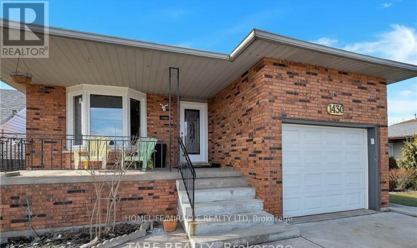 Detached at 1430 UPPER GAGE AVENUE, Hamilton (Eleanor)