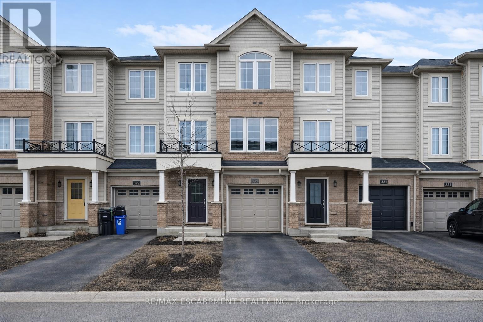 Townhouse at 31 MAYLAND TRAIL, Hamilton (Stoney Creek Mountain)