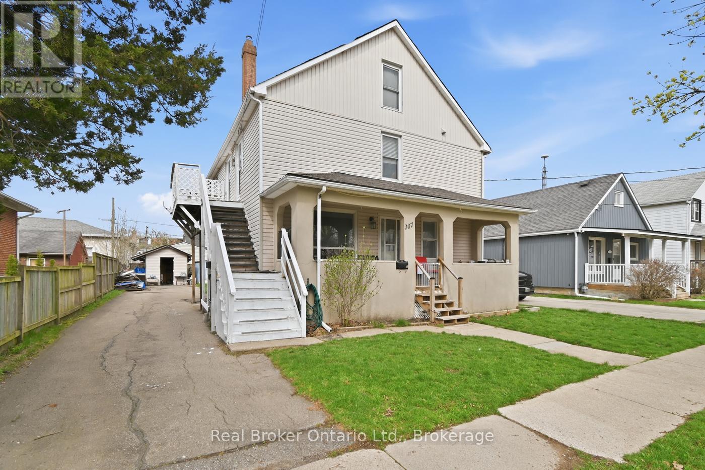 Multiplex at 307 WALLACE AVENUE S, Welland