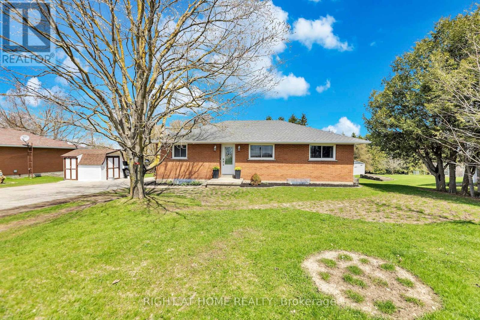 Detached at 7629 HWY 6, Wellington North (Arthur)