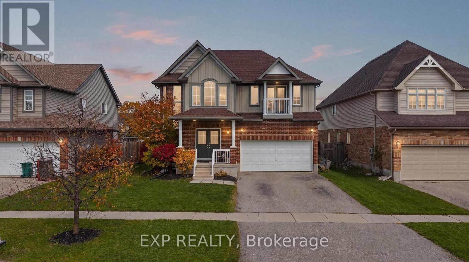 Detached at 90 OESCH LANE, Wilmot