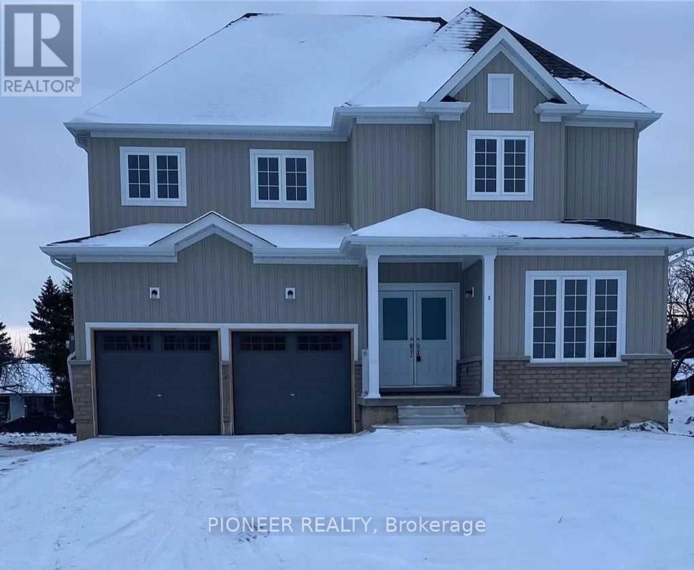 Detached at 5 TODD CRESCENT, Southgate