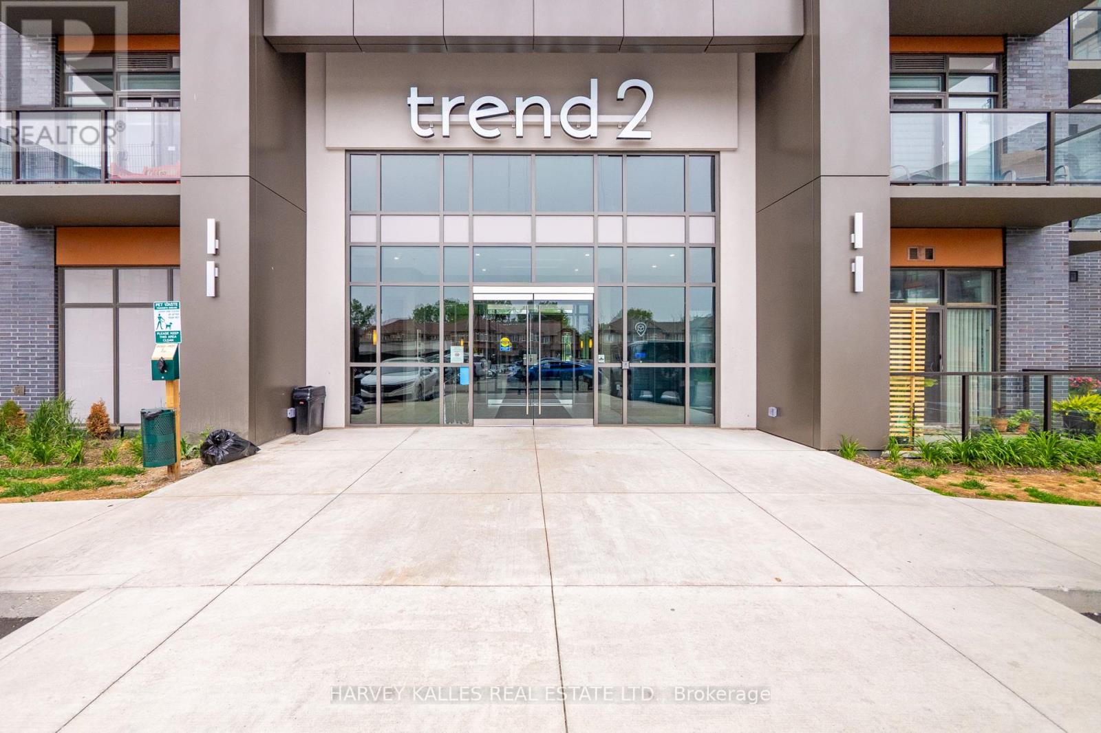 Apartment at 431 - 460 DUNDAS STREET W, Hamilton (Waterdown)