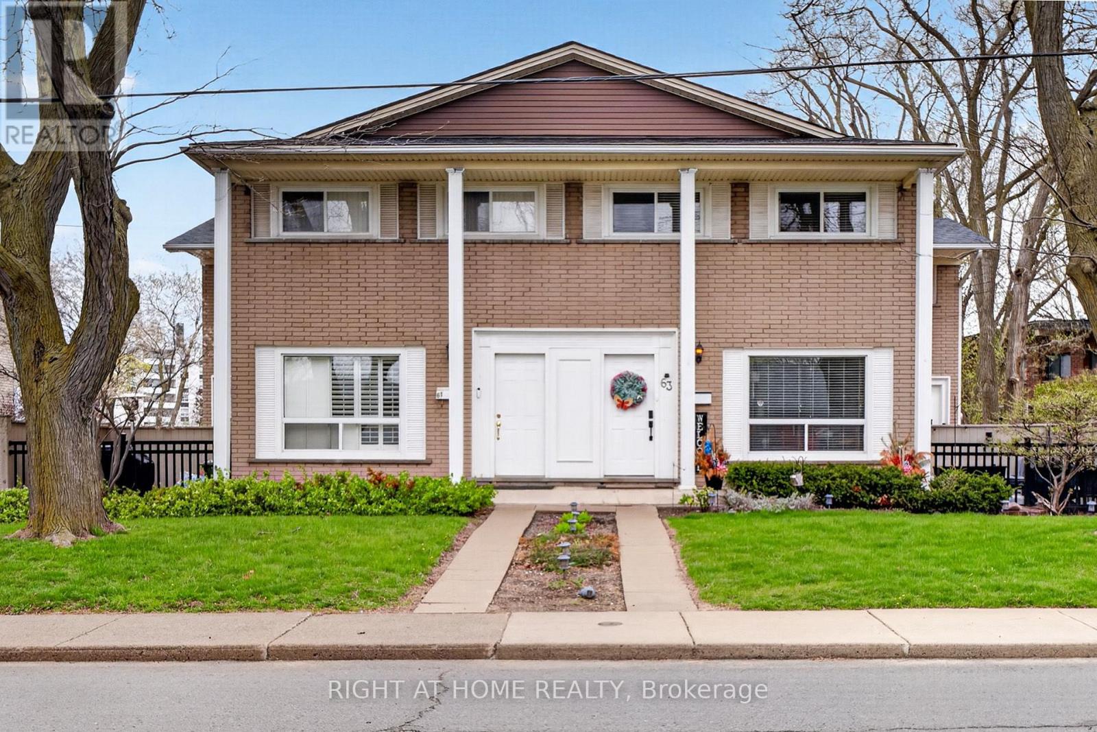 Townhouse at 65 WOODMAN DRIVE S, Hamilton (Corman)