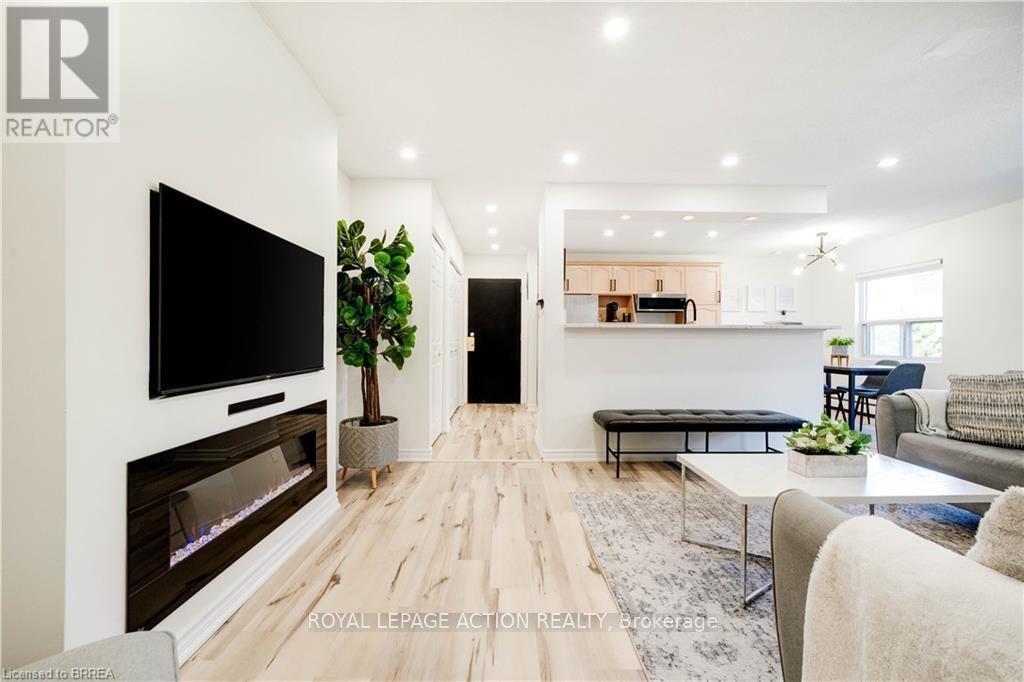 Apartment at 4 - 608 GREY STREET, Brantford
