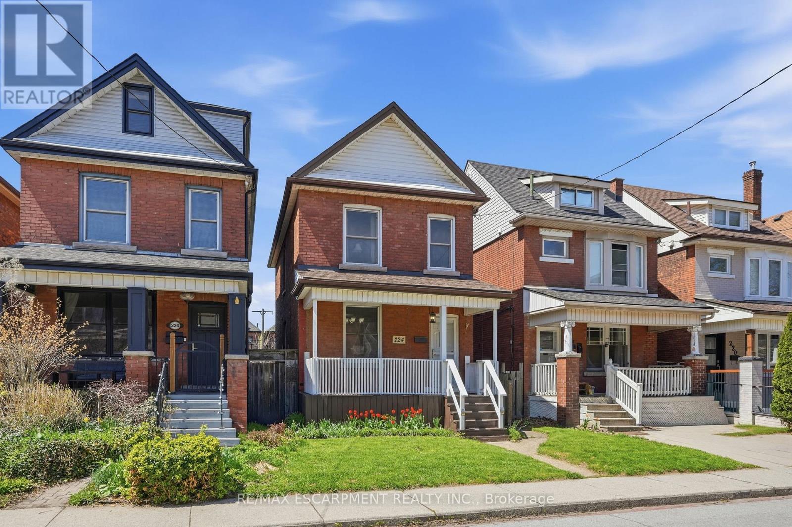 Detached at 224 BALSAM AVENUE S, Hamilton (Blakeley)